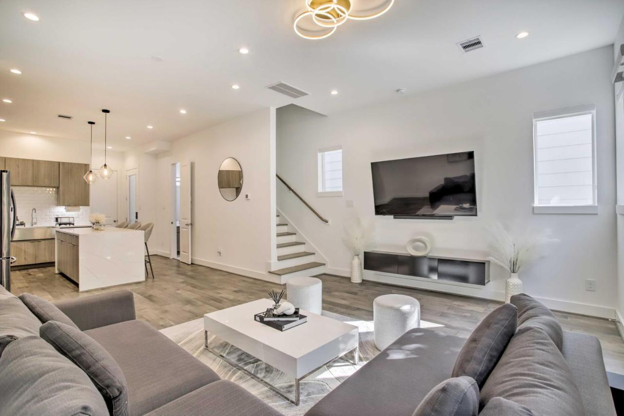 Newly-Built Luxury Galleria Area Townhome! Houston Exteriör bild