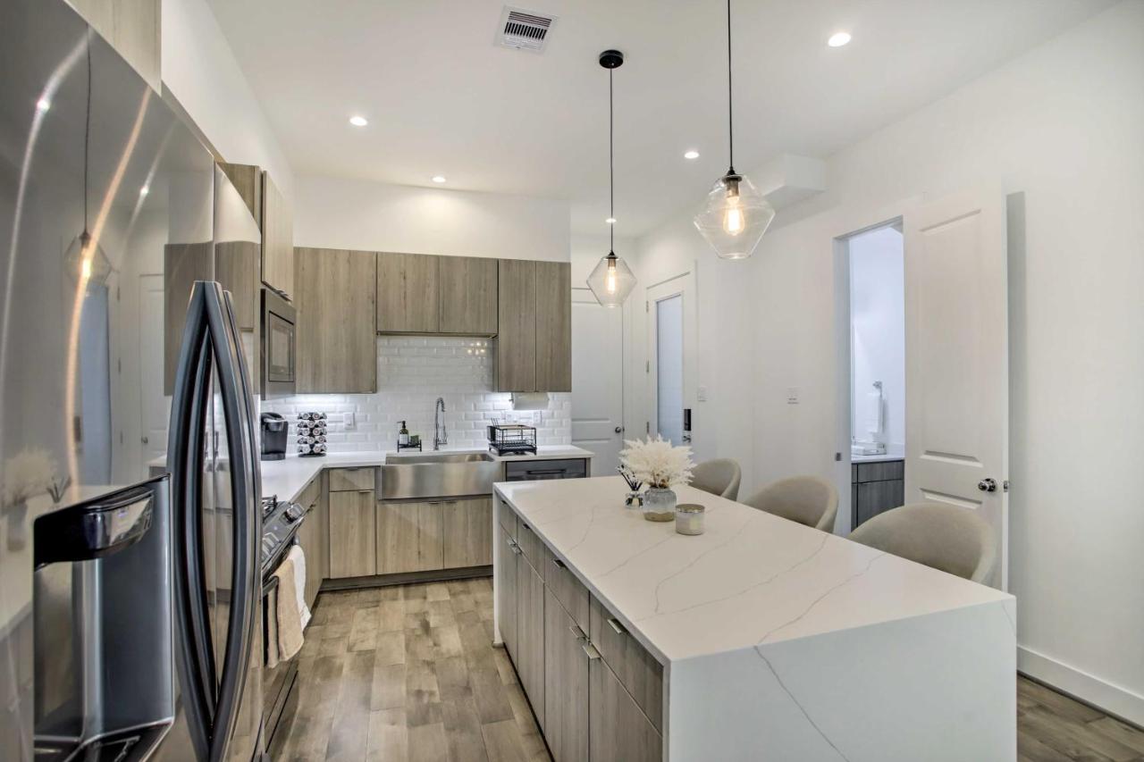 Newly-Built Luxury Galleria Area Townhome! Houston Exteriör bild