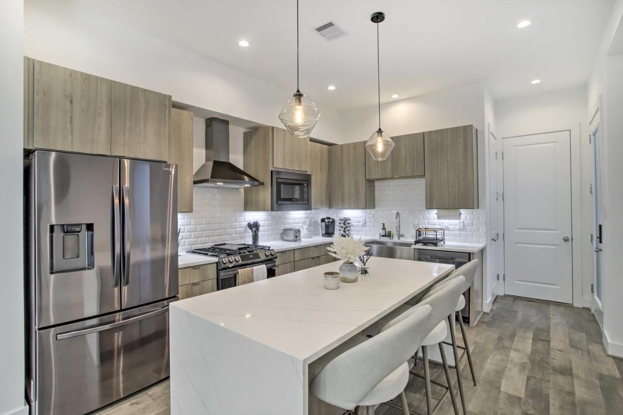 Newly-Built Luxury Galleria Area Townhome! Houston Exteriör bild